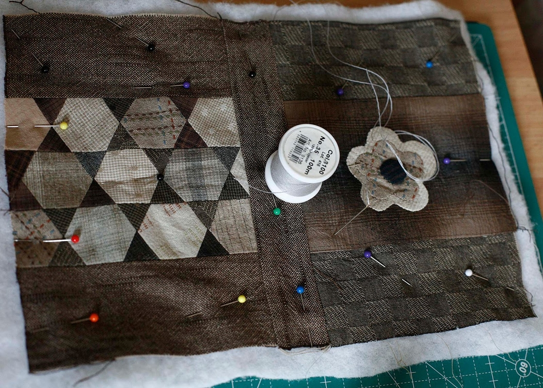 How To Sew Quilt Squares Together By Hand?