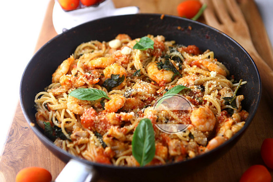 Resep Spaghetti Seafood Saus Tomat Basil JTT