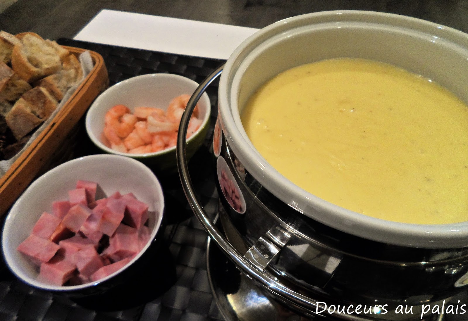 Fondue au fromage cheddar et suisse