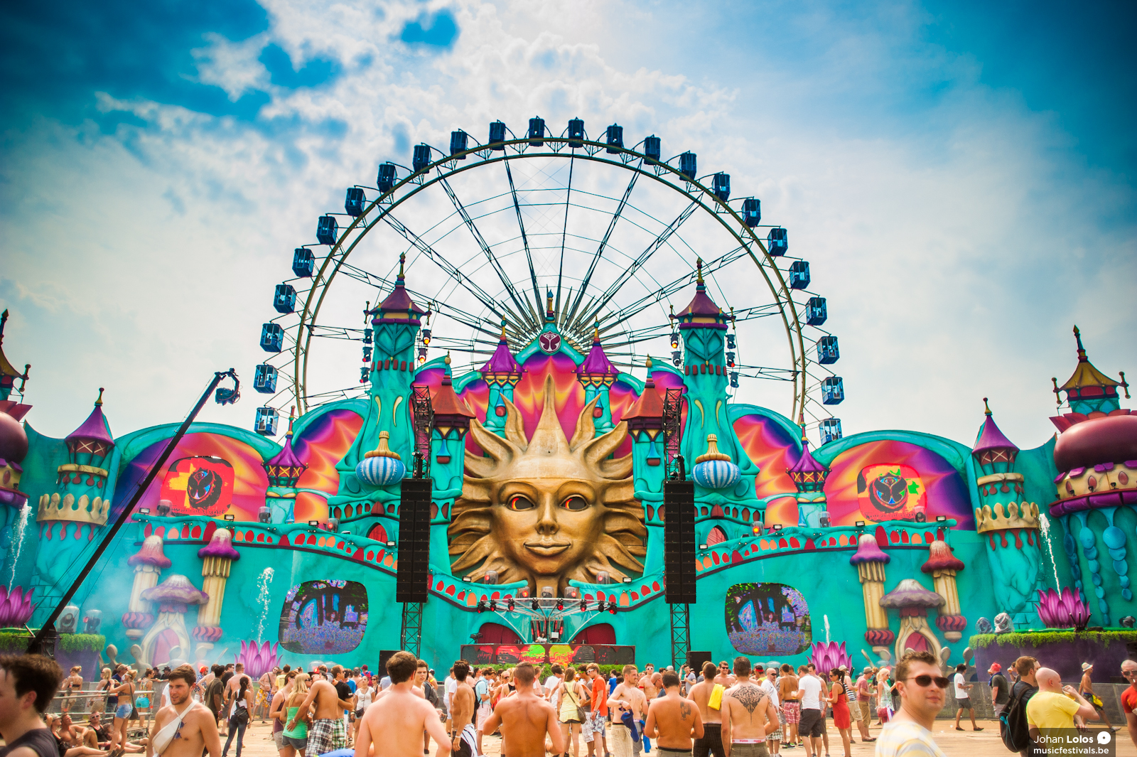 TOMORROWLAND COMO CONSEGUIR TU ENTRADA A TOMORROWLAND?