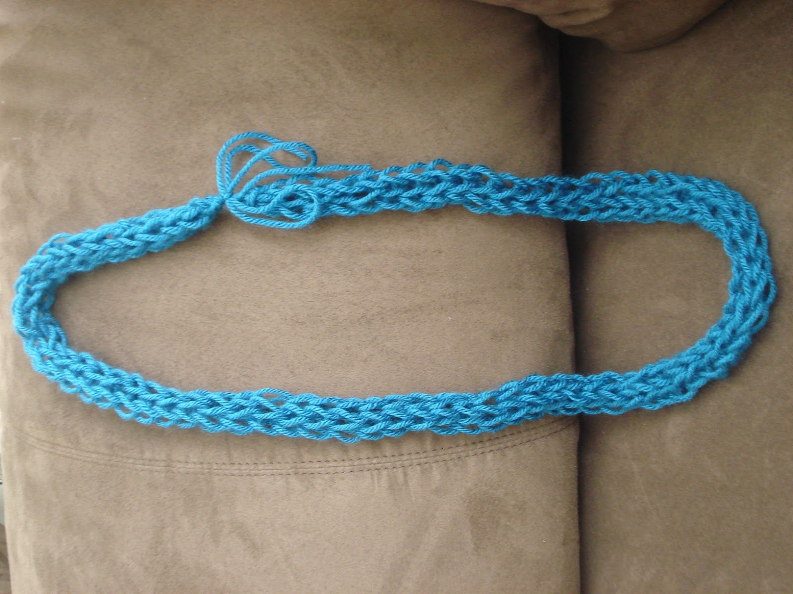 A Simple Yarn Lei