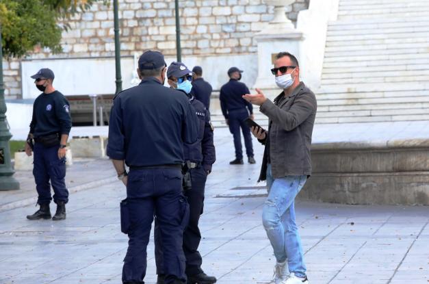 Σαρηγιάννης: Aν τέλη Νοεμβρίου φτάσουμε τα 800 κρούσματα ημερησίως, μπορούμε να ανοίξουμε για 15 μέρες (Video)