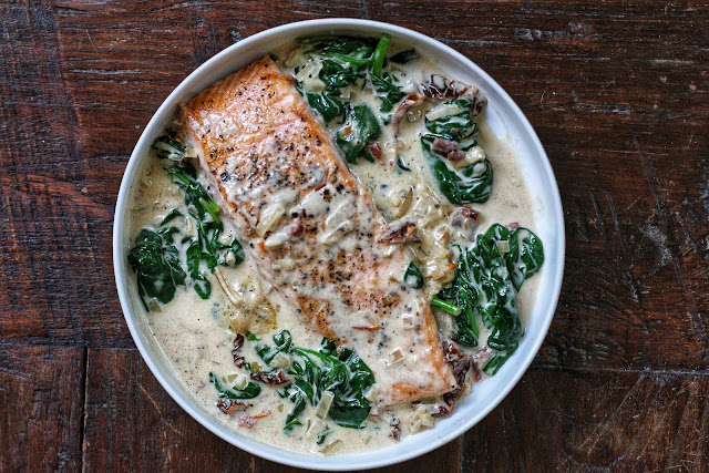 Creamy Tuscan Salmon with Sun-Dried Tomatoes and Spinach