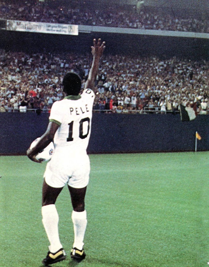 MATCH REPLAY. Le jour où... Pelé est mort un peu.