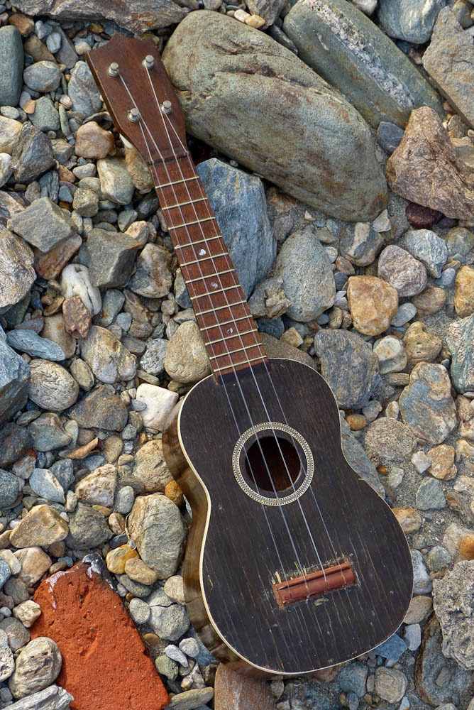 c.1960 Japanesemade Soprano Ukulele