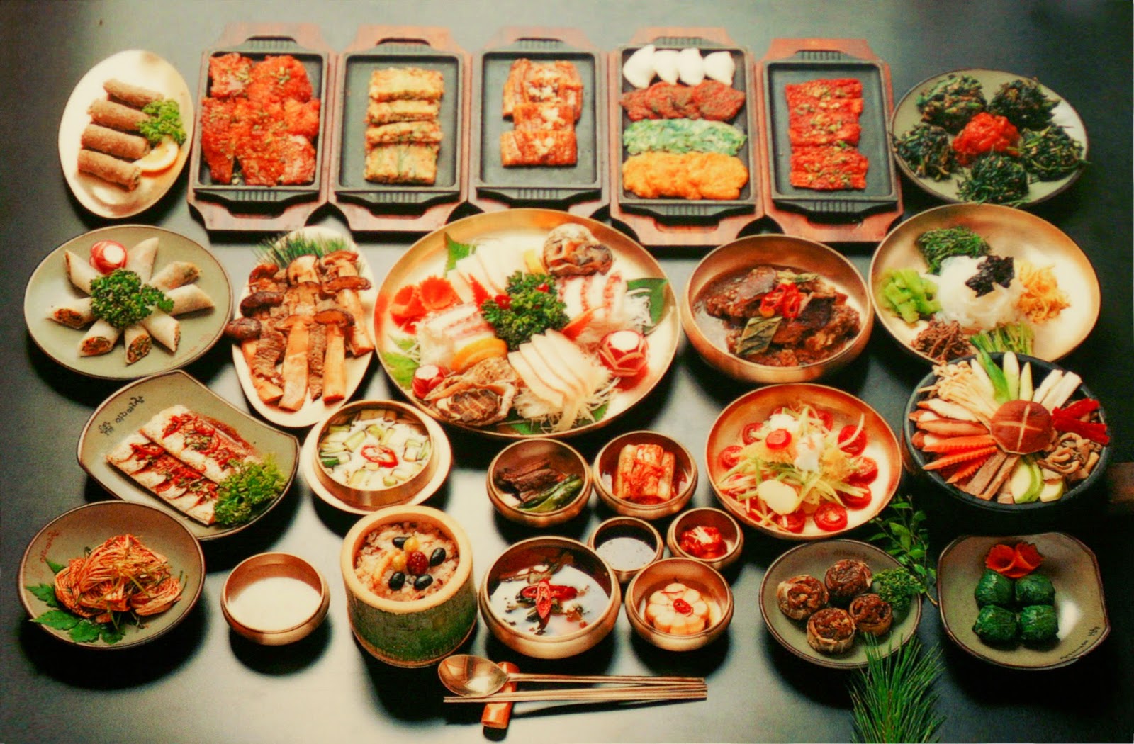 Китайские меню дома. Кухня Южной Кореи. Корейская Национальная кухня Южная Корея. Южная Корея традициянальная еда. Одальпе корейская кухня.