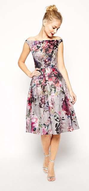 Women's fashion | Beautiful neckline on this floral formal dress | Just ...