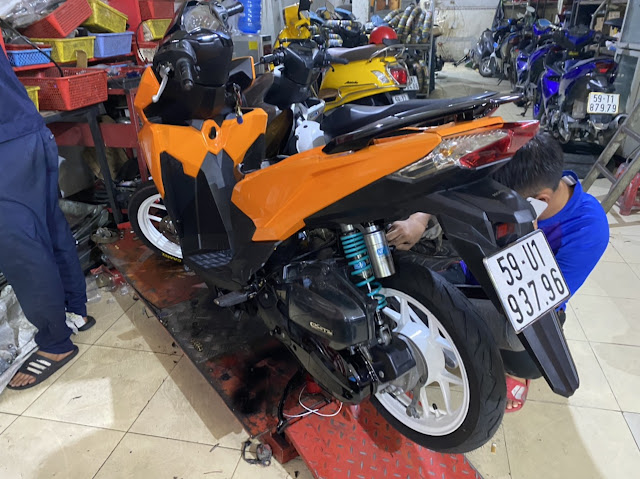 Mẫu sơn xe Honda vario màu cam bóng cực đẹp Mẫu sơn xe Honda vario màu cam bóng cực đẹp