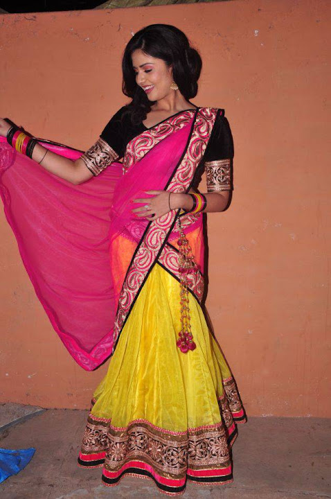 Srimukhi in half saree