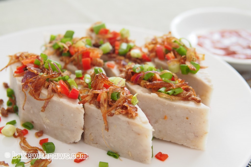 PENANG YAM CAKE (OR KUIH) BAKE WITH PAWS