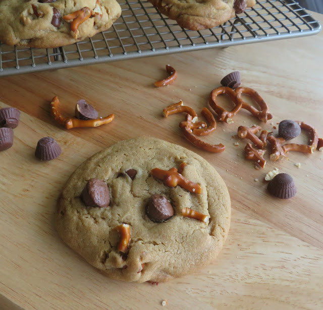 Peanut Butter Cup Pretzel Cookie (small batch)