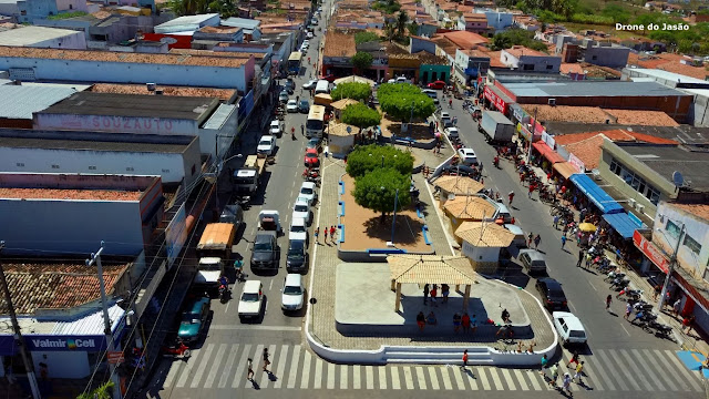Drone do Blog do Jasão mostra imagens da feira livre da cidade de ...
