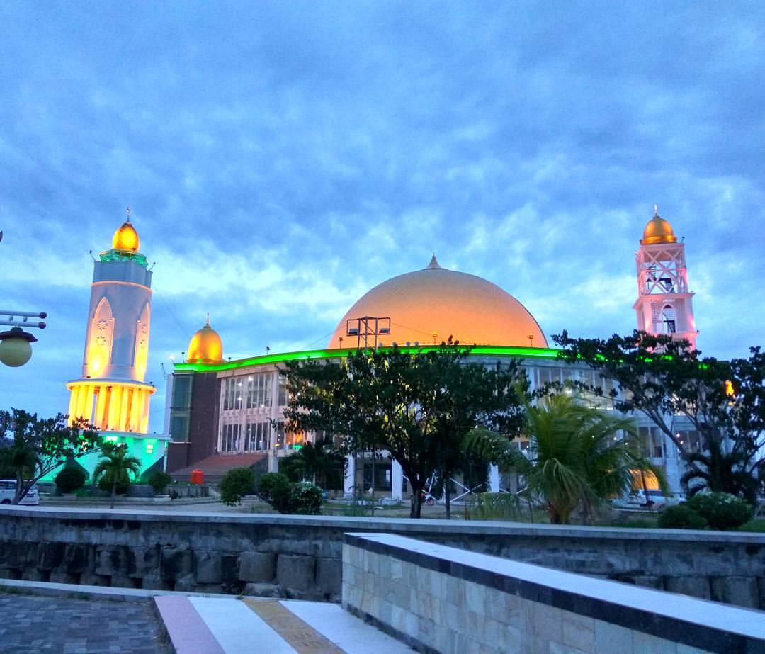 Wisata Laut Kolaka Utara