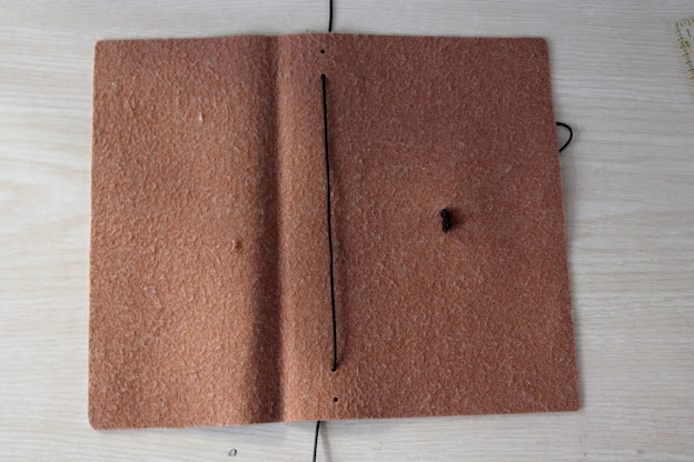 come-fare-un-agenda-midori-cover-diy-sistema-ad-elastici