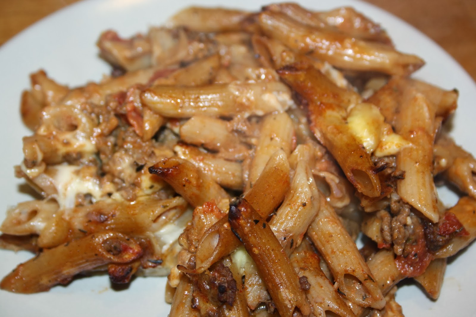 Ruokasurffausta Juustoinen jauhelihapastavuoka