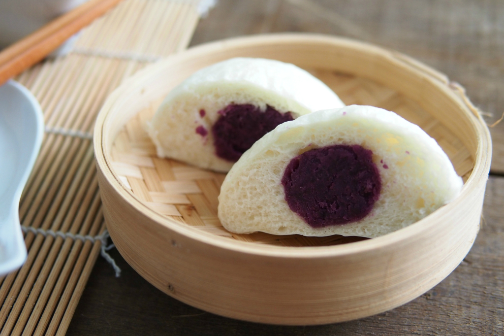 STEAMED BUNS WITH JAPANESE SWEET POTATO FILLING BAKE WITH PAWS