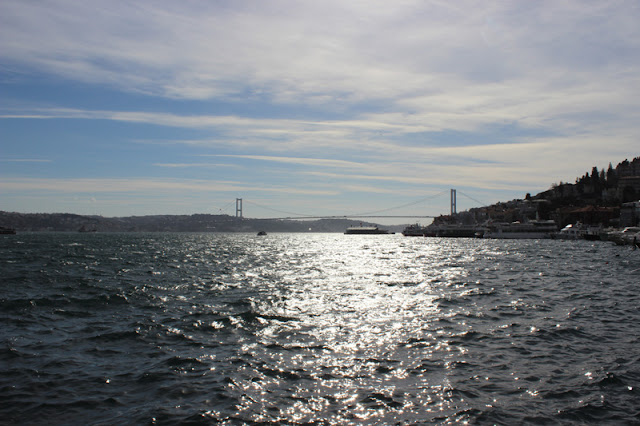 İstanbul Boğaz Manzarası ve Boğaz Köprüsü