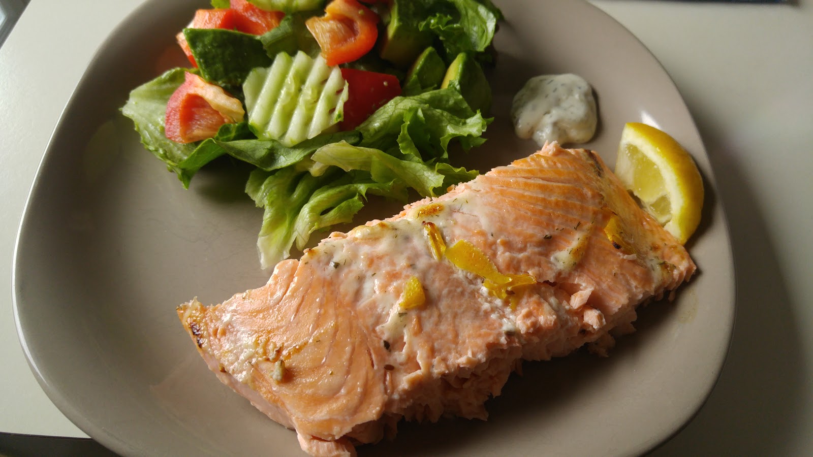 Dilly Baked Salmon with Litehouse Foods