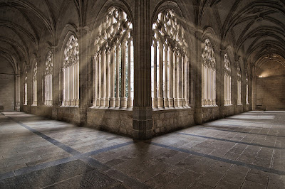 Iglesia con entrada de luz