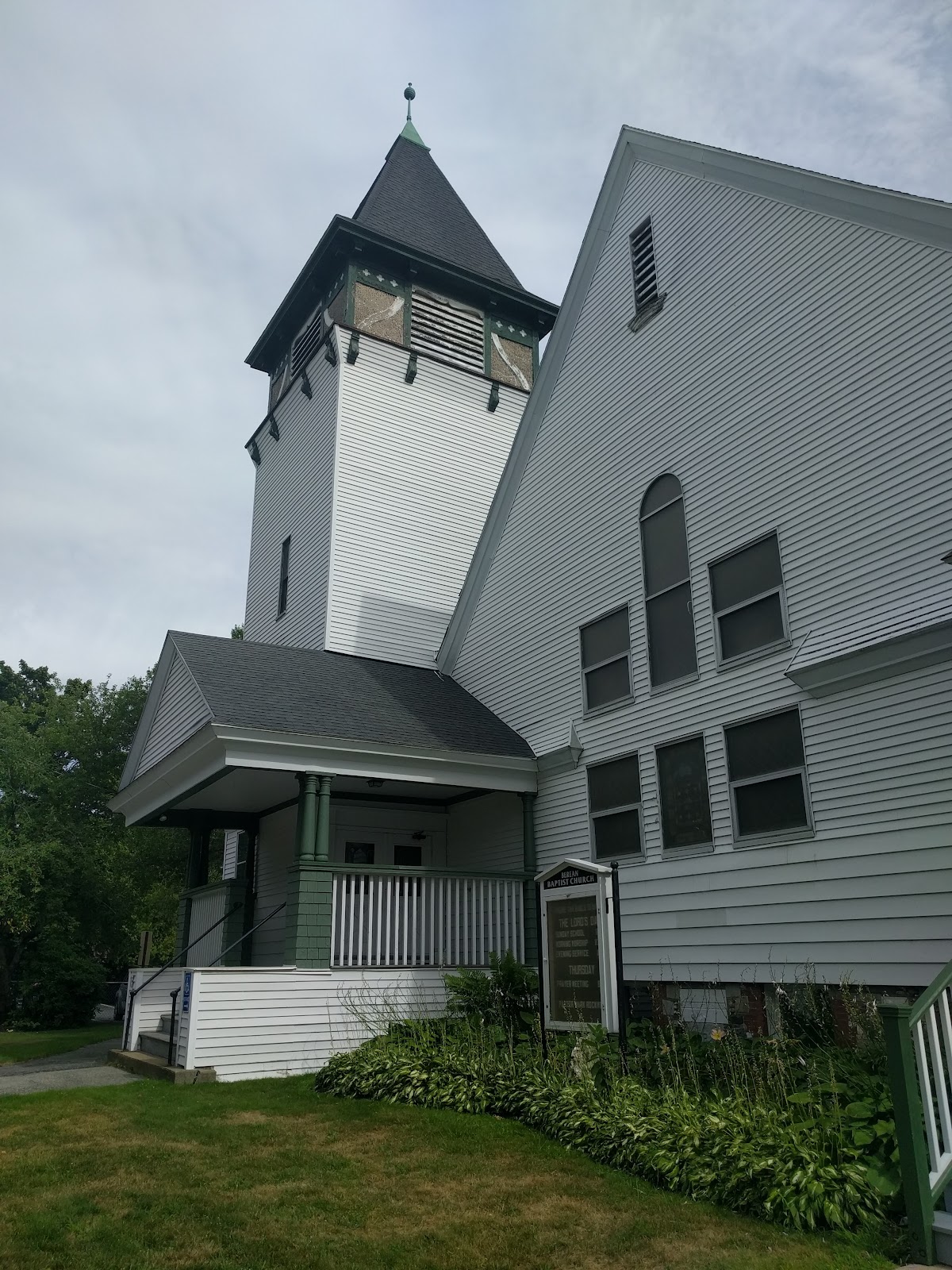 Church and States 14 Maine churches from the outside (and one from the