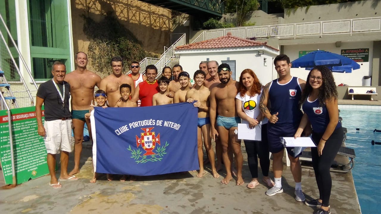 O Clube Português possui - Clube Português de Niterói