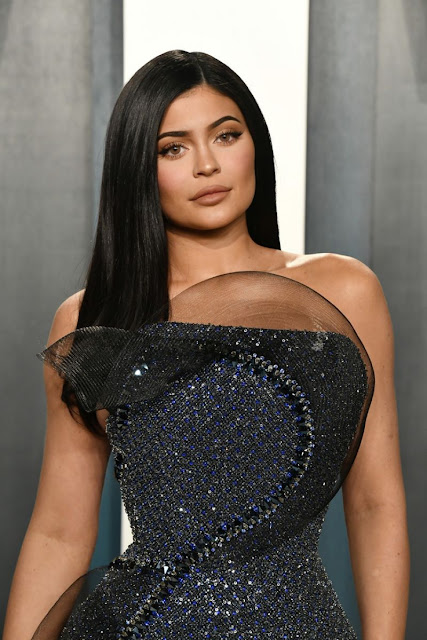 Red Carpet Dresses: Kylie Jenner - Vanity Fair Oscar Party 2020