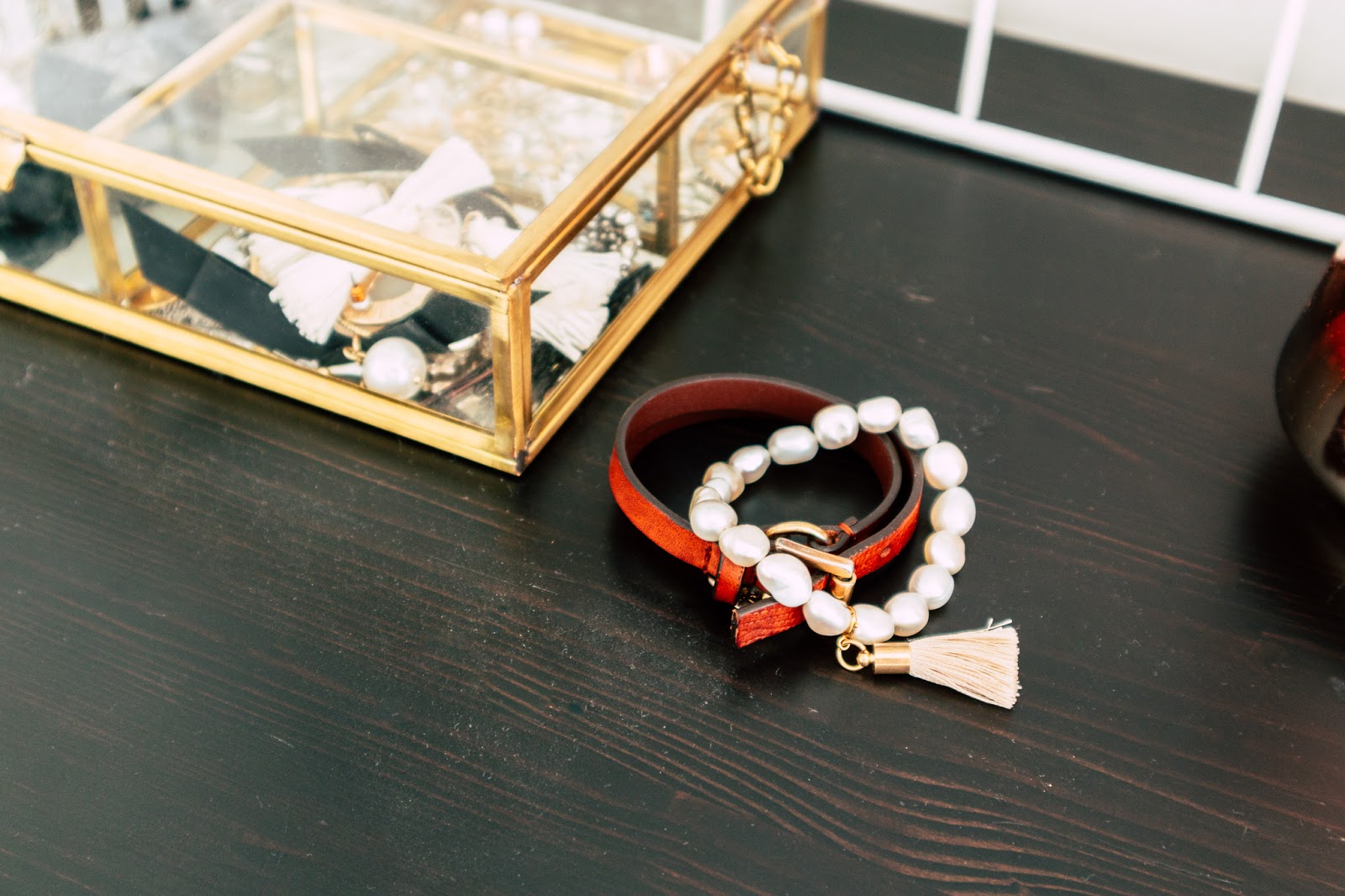 Big mamas home by Jenni S, Pukeutumispöytä - Äidin oma paikka lastentarvikepaljouden keskellä, koti ja sisustus, korut, asusteet, korut, asusteet, korvakorut, Laa Laa Living, statement korvakorut,