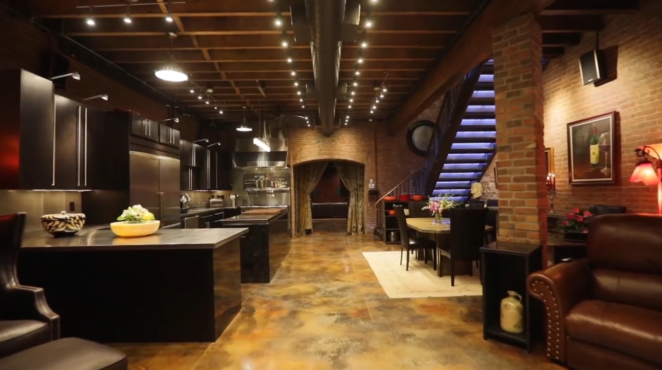 Interior Design Tour vs. Amazing Jersey City Home Loft Redone to the Highest Quality