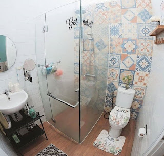 Desain kamar mandi minimalis dekorasi artistik