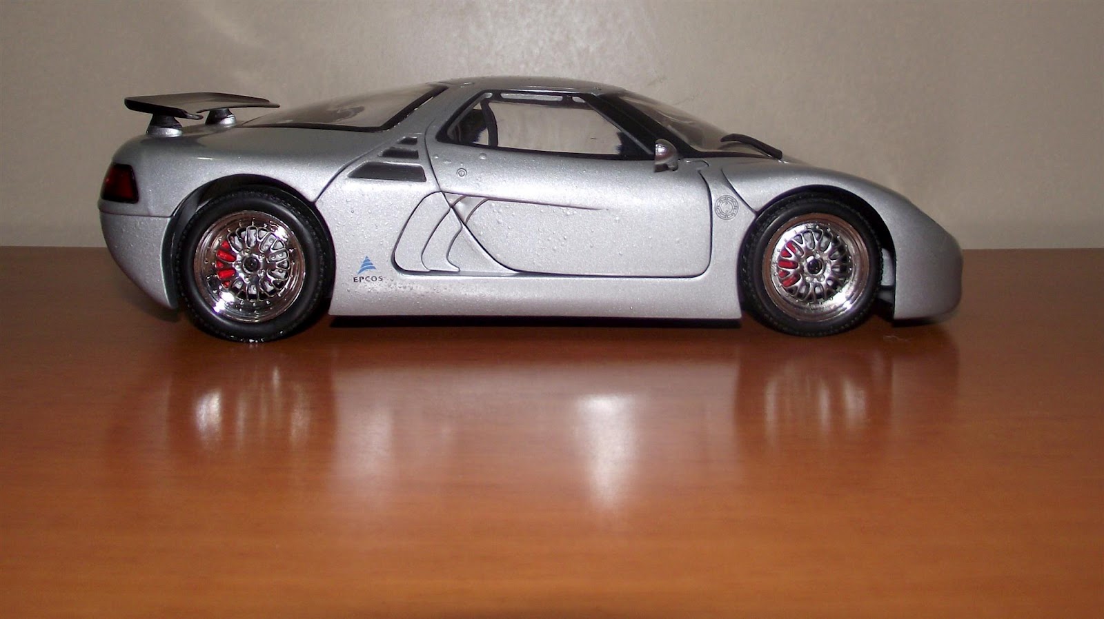 writeme Lotec Sirius 1/18 Maxicar
