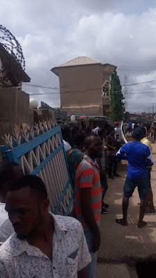 l Photos: Protest at Akowonjo, Lagos as policeman kills South African based young man