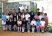 In the same file as before I have found a picture of a Gilberdyke school . (gilb school class )
