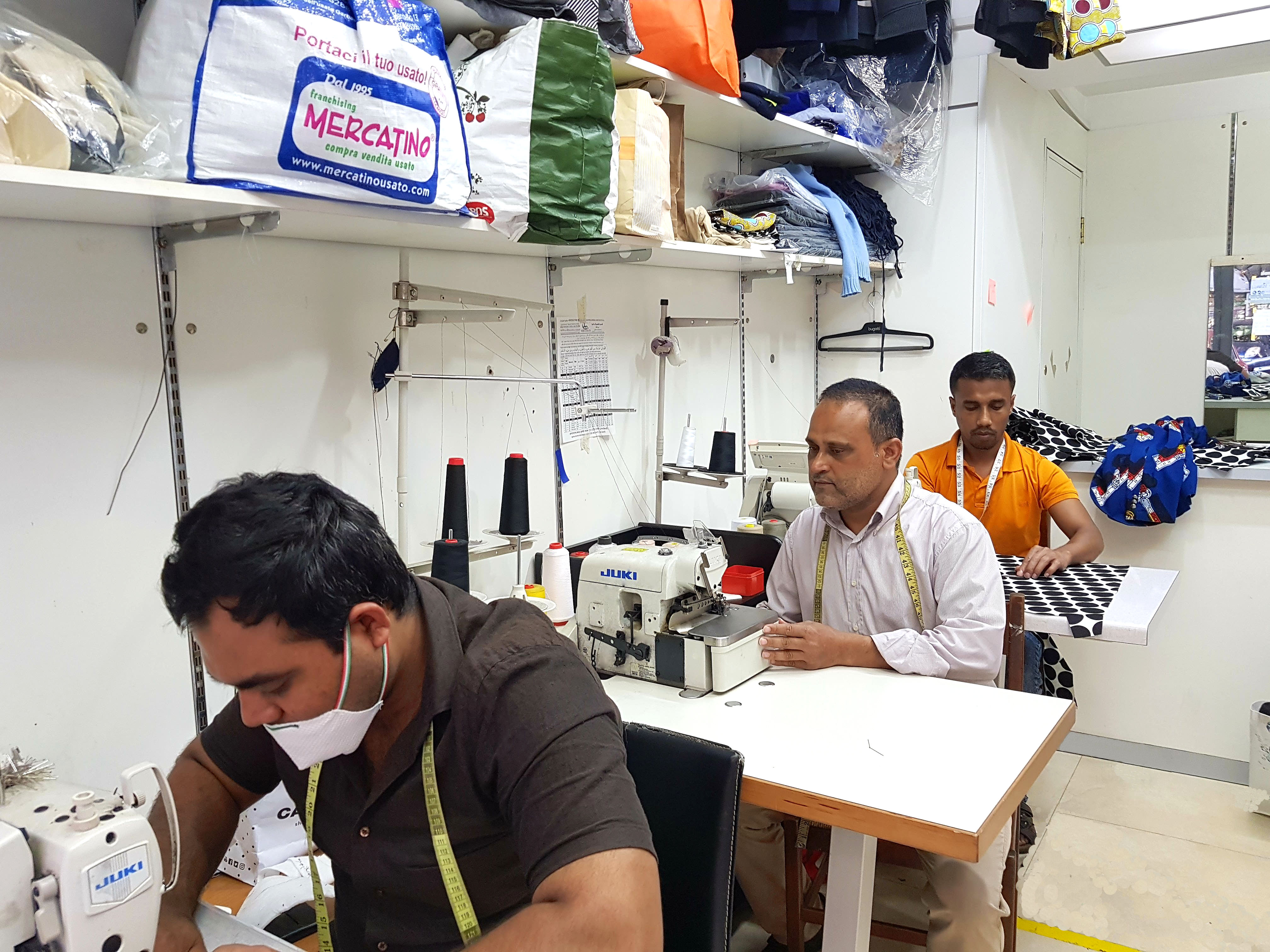 The laboratory and its clothes SARTORIA VITTORIO