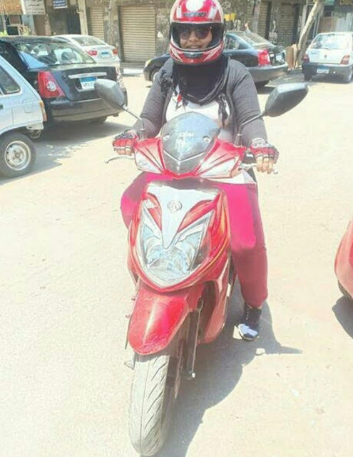 تعليم البنات سواقة الإسكوتر تعليم البنات سواقة الإسكوتر