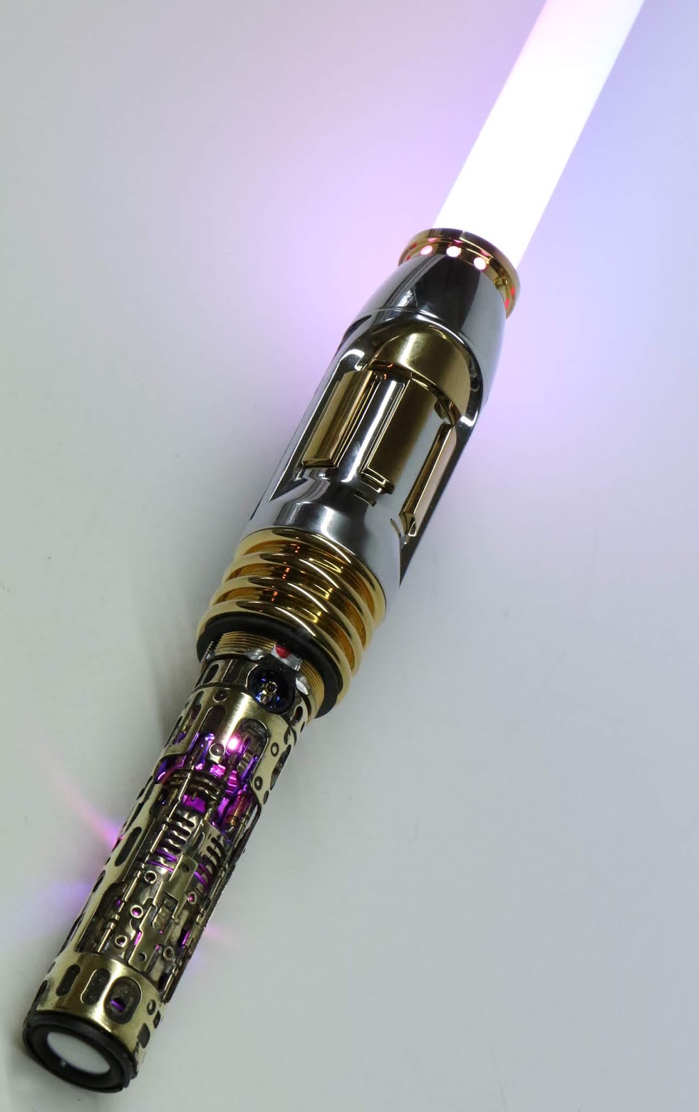 ROLIGHTSABERS MASTER WINDU Lightsaber