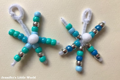 Simple pipe cleaner Christmas ornaments craft