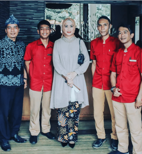 Foto Terbaru Desy Ratnasari, Banyak Yang Kaget Setelah Melihatnya