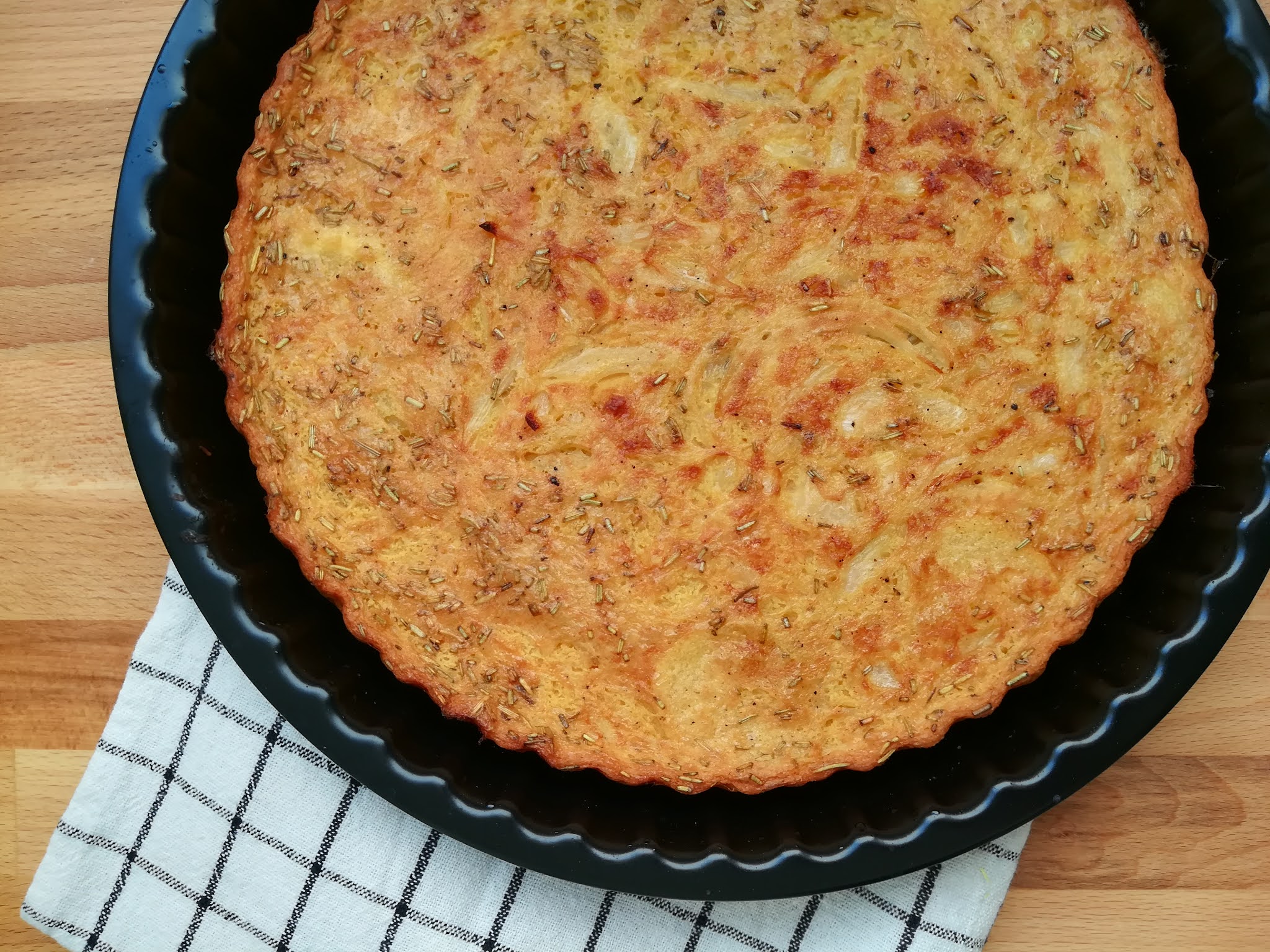 Frittata di ceci con patate e cipolla BEEVEGAN • una famiglia col