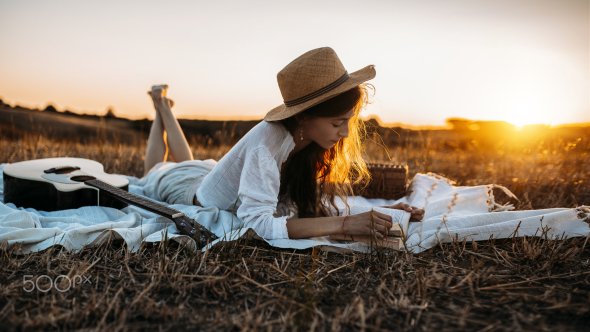 As belas modelos clicadas na hora mágica na fotografia de Nicola Davide Furnari Nicola Davide Furnari 500px arte fotografia mulheres modelos luz natural beleza fashion hora mágica por do sol
