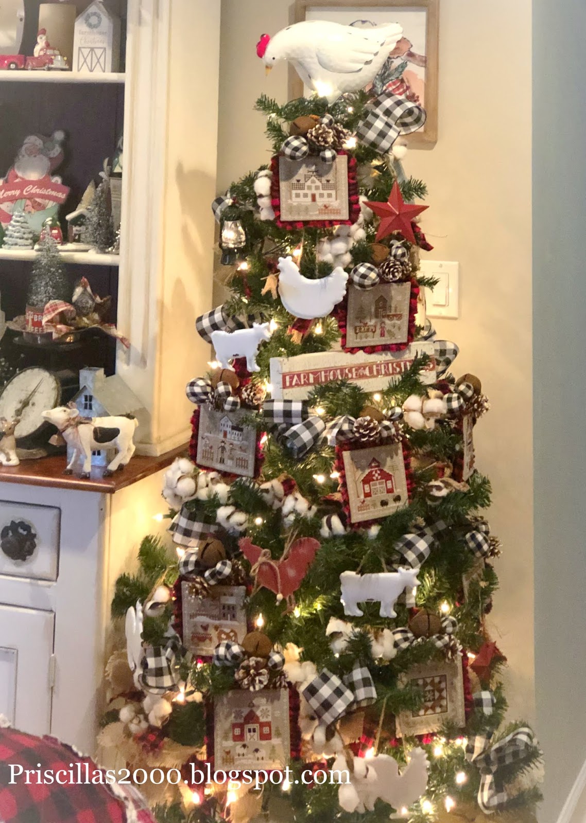Priscillas: Farmhouse Christmas Tree