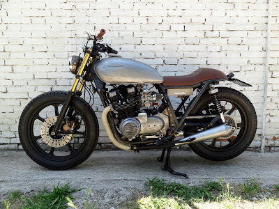 KAWASAKI Z750