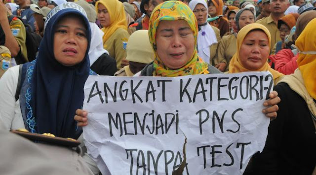 Diingatkan, Honorer K2 Jangan Terbuai Janji Pemerintah