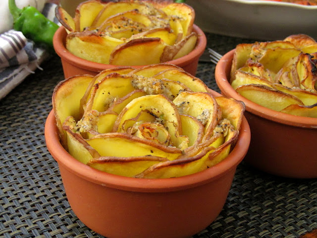 Запеченный картофель "Лепестки"