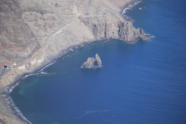 Roque de la Bonanza  desde el Mirador de Las Playas