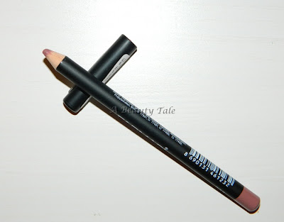 creion pentru conturarea buzelor FARMASI