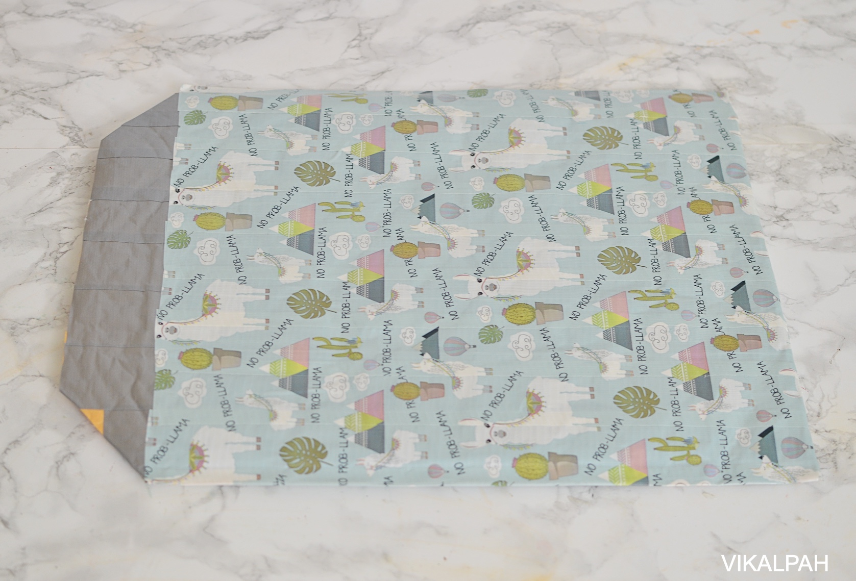 Vikalpah How to make a laptop cover from Bubble mailer Bubble mailer