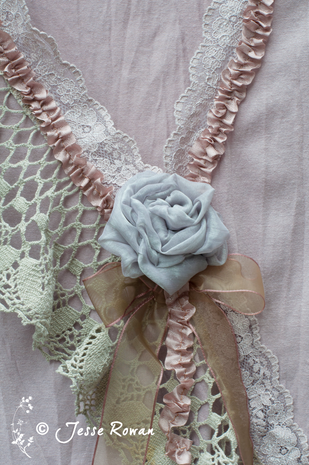 Lace Age Girl: Pastel Roses and Lace
