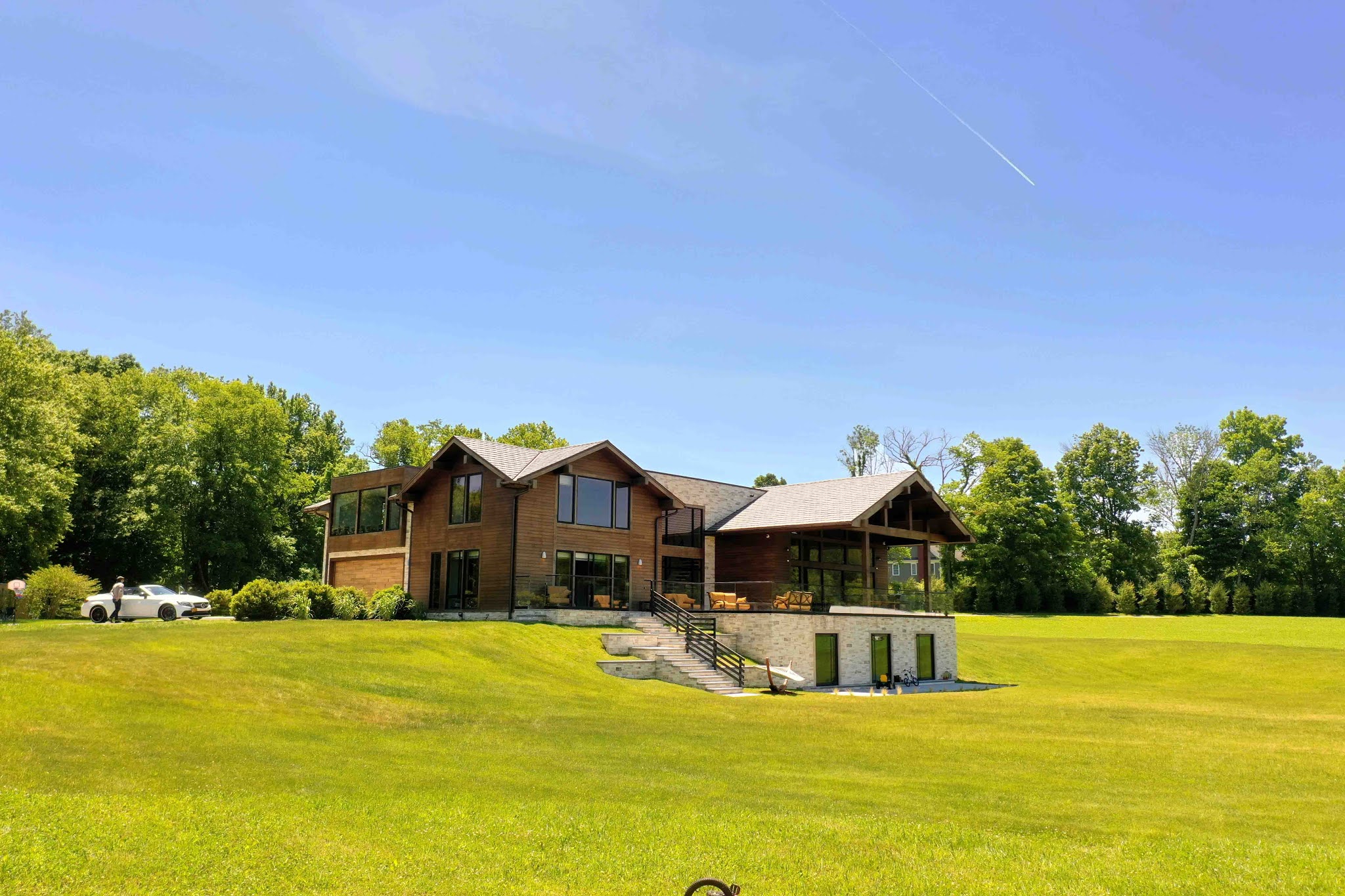 CONNECTICUT'S MOST STUNNING EQUESTRIAN ESTATES AVAILABLE FOR PRIVATE