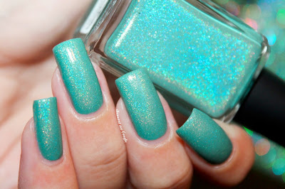 Swatch of the nail polish "Unicorn Symphony" from Chaos & Crocodiles