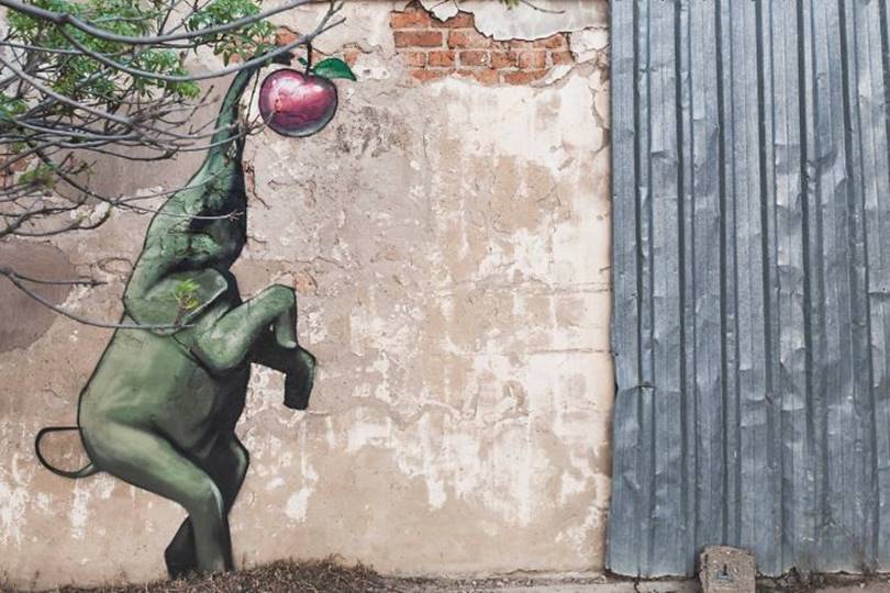 12 Gorgeous graffiti that blends perfectly with the surroundings